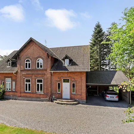 Апартаменты Historic With View *