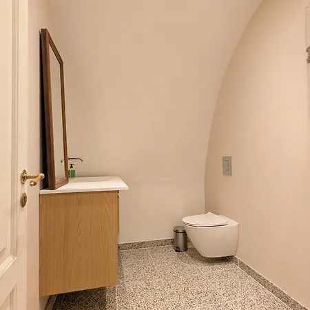 Historic With View 아파트