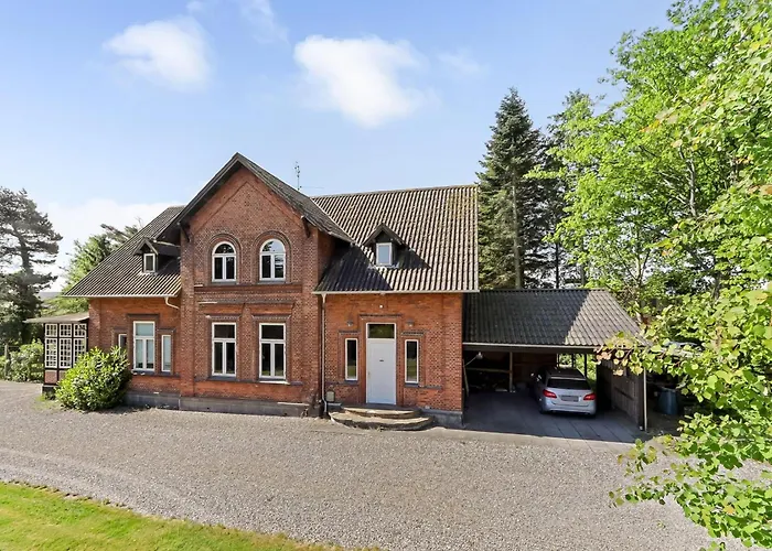 Historic With View דירה